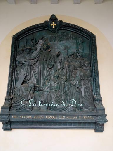 Sainte-Anne d'Auray, le cloître et le chemin de croix