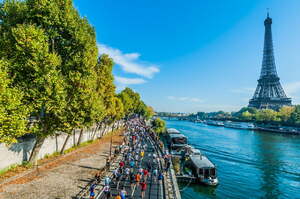 season marathon paris runners running   