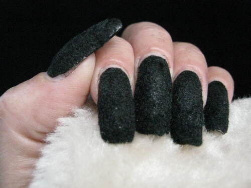 Swatch : Claire's - Plush nails - noir