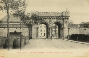 Porte St Nicolas entrée de la ville