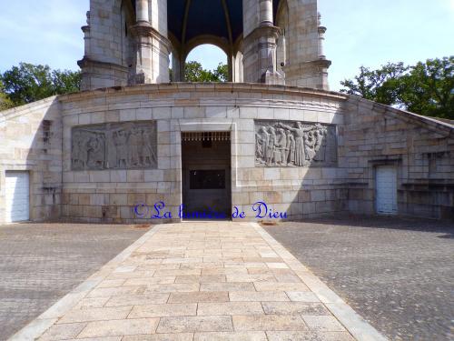 Sainte-Anne d'Auray, le mémorial de la grande guerre