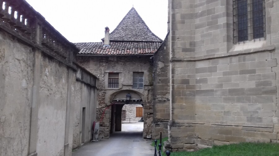 SAINT  ANTOINE  L'ABBAYE  - VILLAGE  ISEROIS