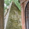 LAFRANCAISE dans le cimetière des tombes pyramidales 2017 08 09 photo mcmg82