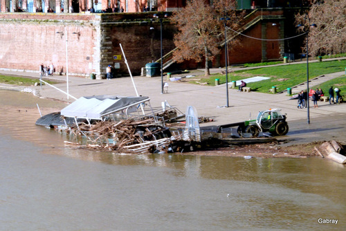 Toulouse : la péniche coulée !