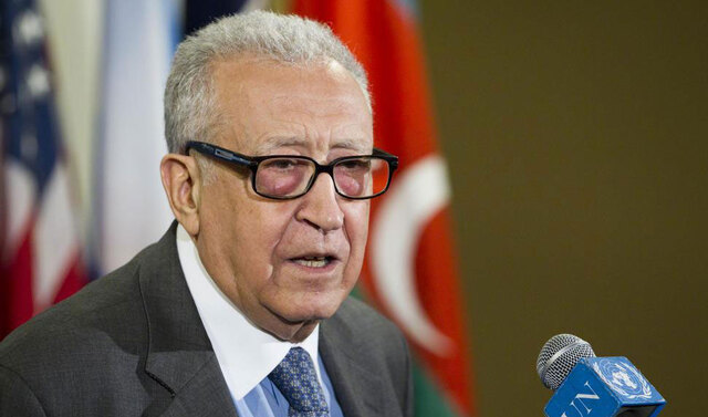 Genève II doit inclure des représentants du gouvernement syrien comme de l'opposition, affirme Brahimi
