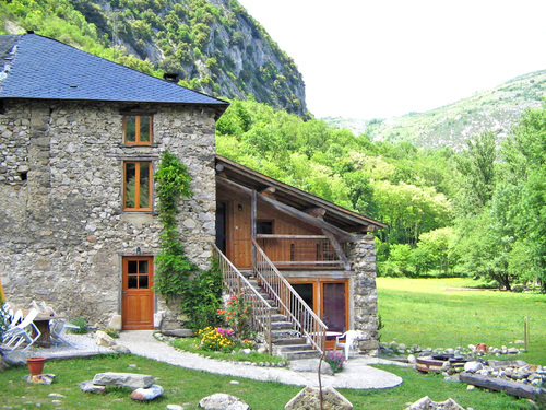 Gite rural dans les Pyrénées, à 15 km de Foix à Alliat