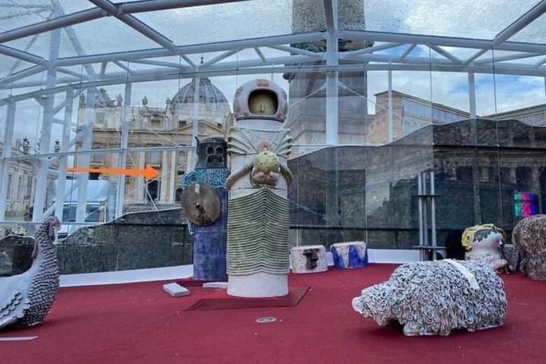 Rome : la crèche de Noël sur la place Saint-Pierre, une &quot;honte&quot; pour les  fidèles