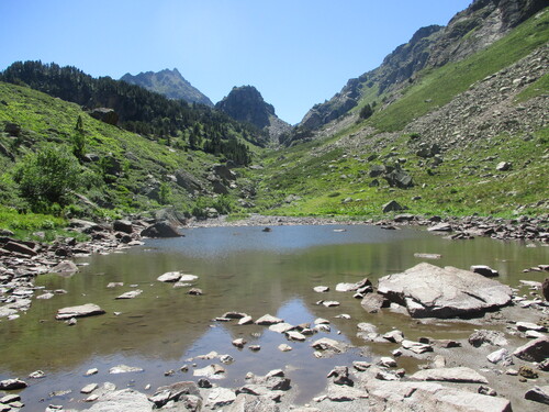 Bivouac (3 nuits) : des étangs et des fleurs depuis le vallon du Mourguillou (Merens) - 09