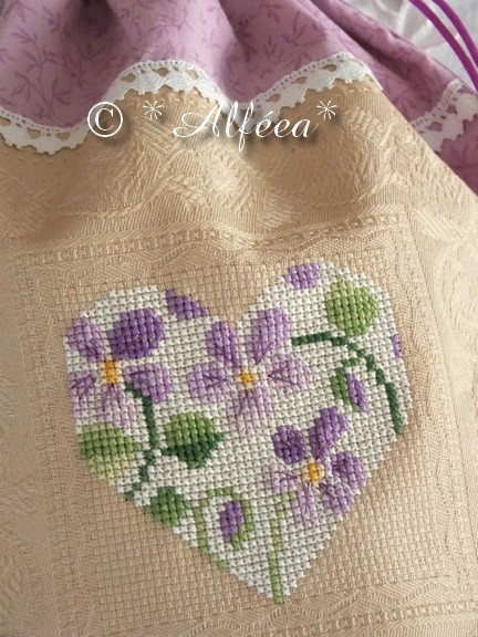 Coeur de violettes
