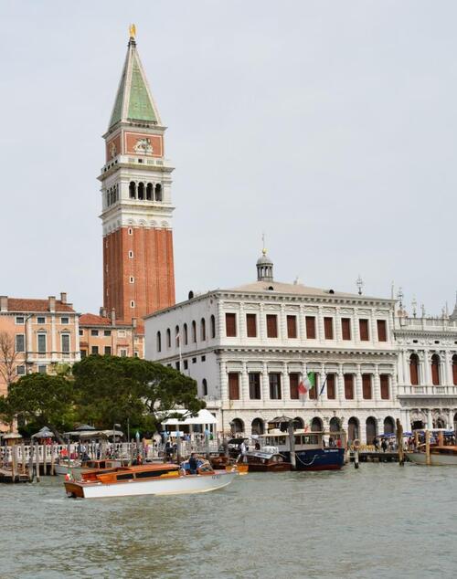 Le campanile de Saint-Marc à Venise