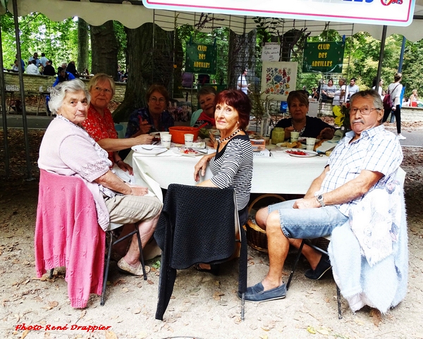 Le forum des Associations Châtillonnaises dimanche 12 septembre sur le site de la Douix, un reportage de René Drappier...