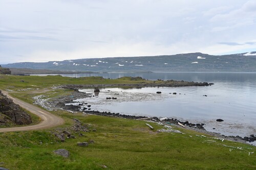 De Laugarhóll à Laugarhóll via Grímsey