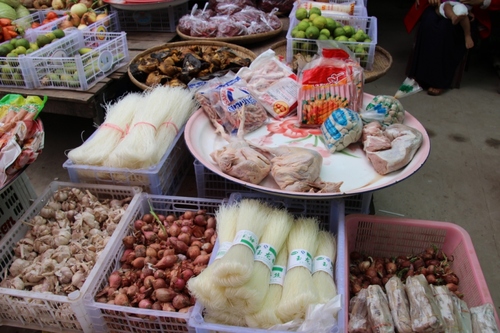 Sur le marché de Pakbeng