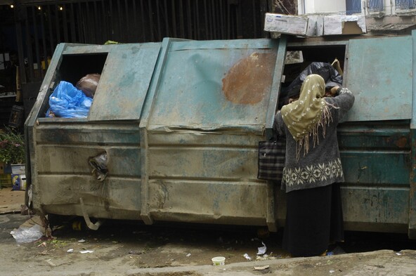 Résultat de recherche d'images pour "poubelles algerie"