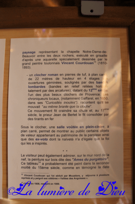 Moustiers Sainte Marie : L'église Notre-Dame de l'Assomption