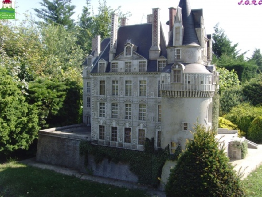 MINI CHATEAUX 1/16  A  AMBOISE