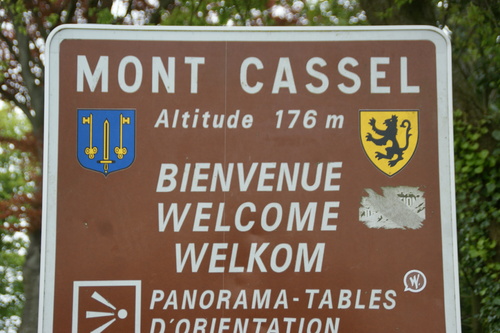 Sur la route des Moulins dans les Flandres (Mont Cassel)