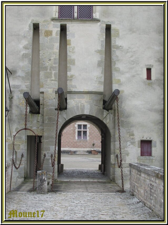 Le château de Chamarolles (loiret)