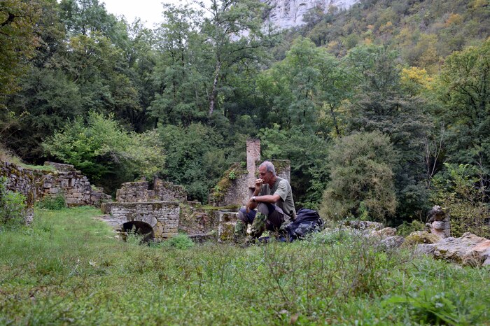 J25 - Gorges d'Alzou - Pause repas aux ruines du moulin Tournefeuille