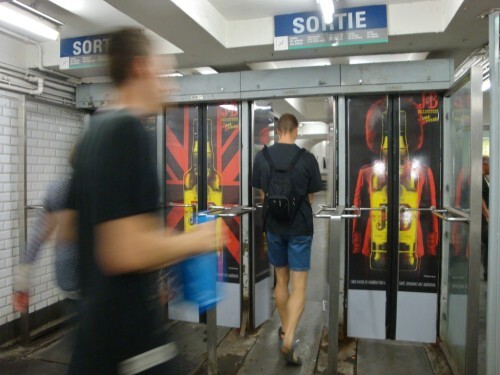 affiche-JB-metro-porte-3.jpg