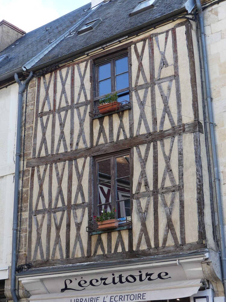 SEMUR  EN  AUXOIS