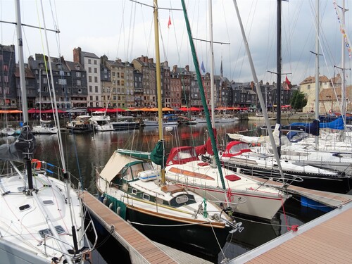 Autour du Vieux port de Honfleur en Normandie (photos)