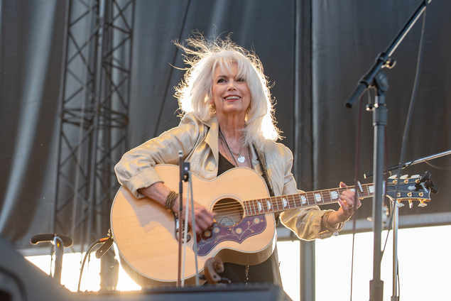 Outlaw Country Cruise 6 Lineup: Emmylou Harris Set for 2022 Sailing –  Rolling Stone