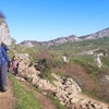 Progression à flanc sur le paso de Aldape avec des rafales de vent