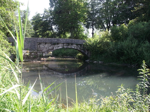 Le vieux pont de Bognens