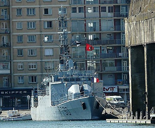 AvisoLt de Vaisseau LAVALLEE - SaintNazaire- 18-4-2011