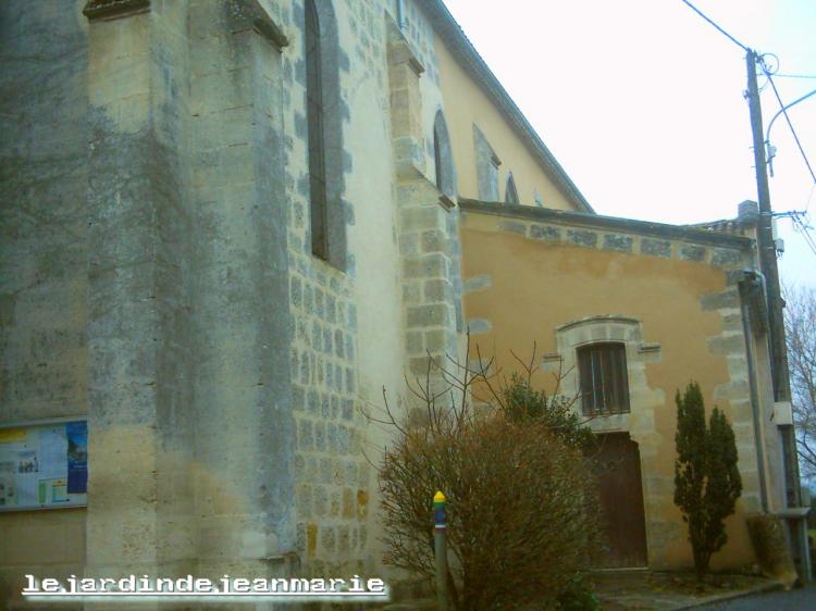 Église Saint-Germain a Auros (gironde) une très belle èglise