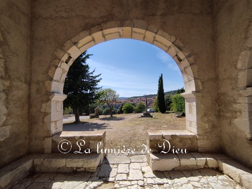 Mons (Var), la chapelle Notre-Dame de la Pitié