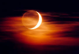 Résultat de recherche d'images pour "la lune d'avril nouvel image"