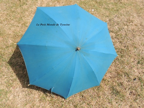 Customisation d'une ombrelle - How to wear an umbrella ?