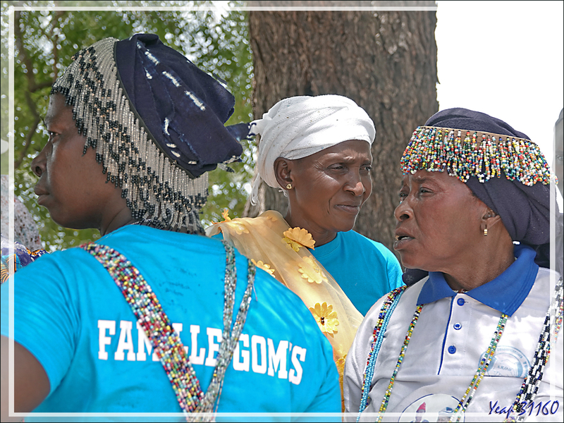 Nous sommes accueillis par des chants et des danses dans le village d'Ourong - Casamance - Sénégal