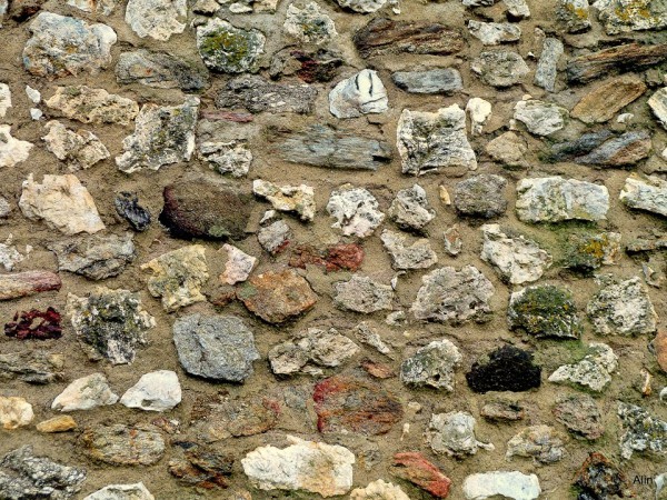F02 - Mur en pierre