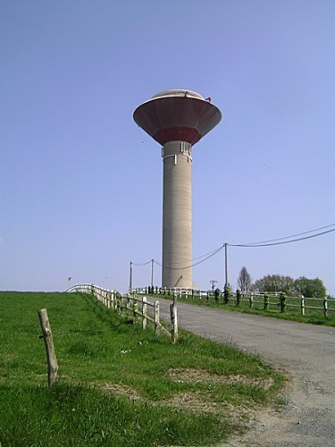 Chateau d'eau Ploubalay