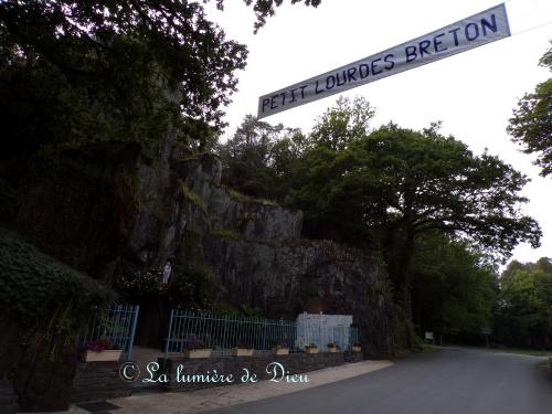 Plumelec, la grotte