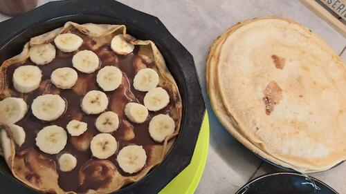 Un Gâteau de Crêpes Chocolat Bananes