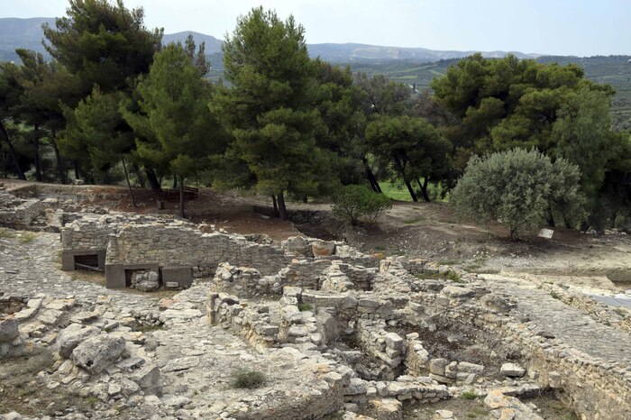  Phaestos - Les ruines du palais de Radamanthe