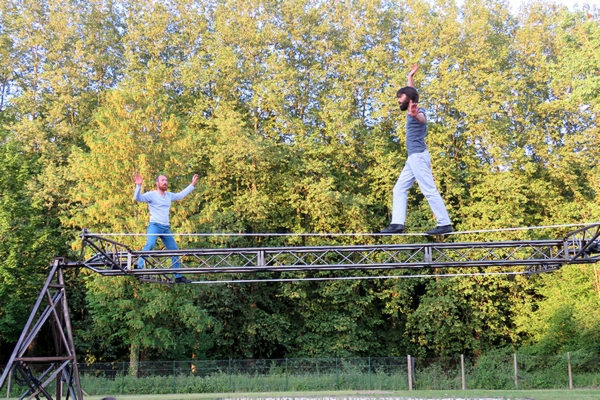 "Landscape", le Cirque en paysage" a supéfié les spectateurs au Lycée Désiré Nisard !