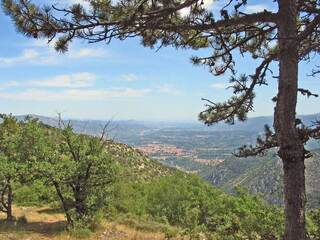 Des merveilles au pays d'Alysse - Le Tour du Coronat - 6eme jour   Llugols (730 m) - Jujols (940 m) 18 kms.