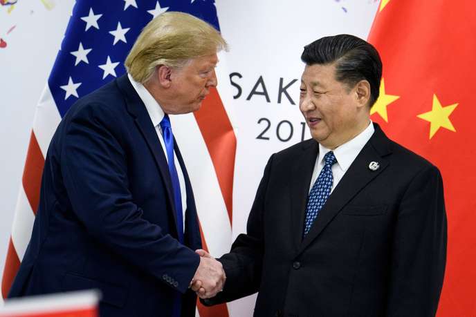 Les présidents américain et chinois, Donald Trump et Xi Jinping, en marge du sommet du G20 à Osaka, au Japon, le 29 juin.