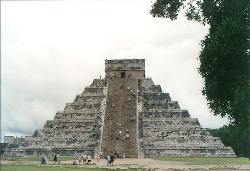 Pyramide  de Chichen-Itza
