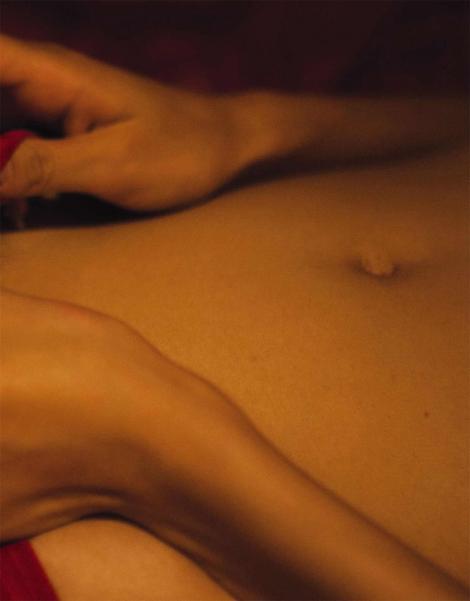 Photobooks : ( Rara Anzai : Nude Photobook 「Hello,Goodbye」 )