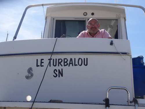 Il fait beau carénage sur le port de la Turballe