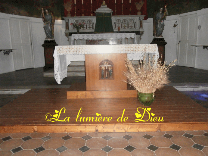 Cuges les pins : église Saint Antoine de Padoue