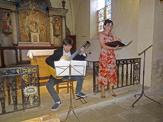 Augustus Woodrow et Camille Van Lunen ont enchanté le public dans l'église d' Essarois