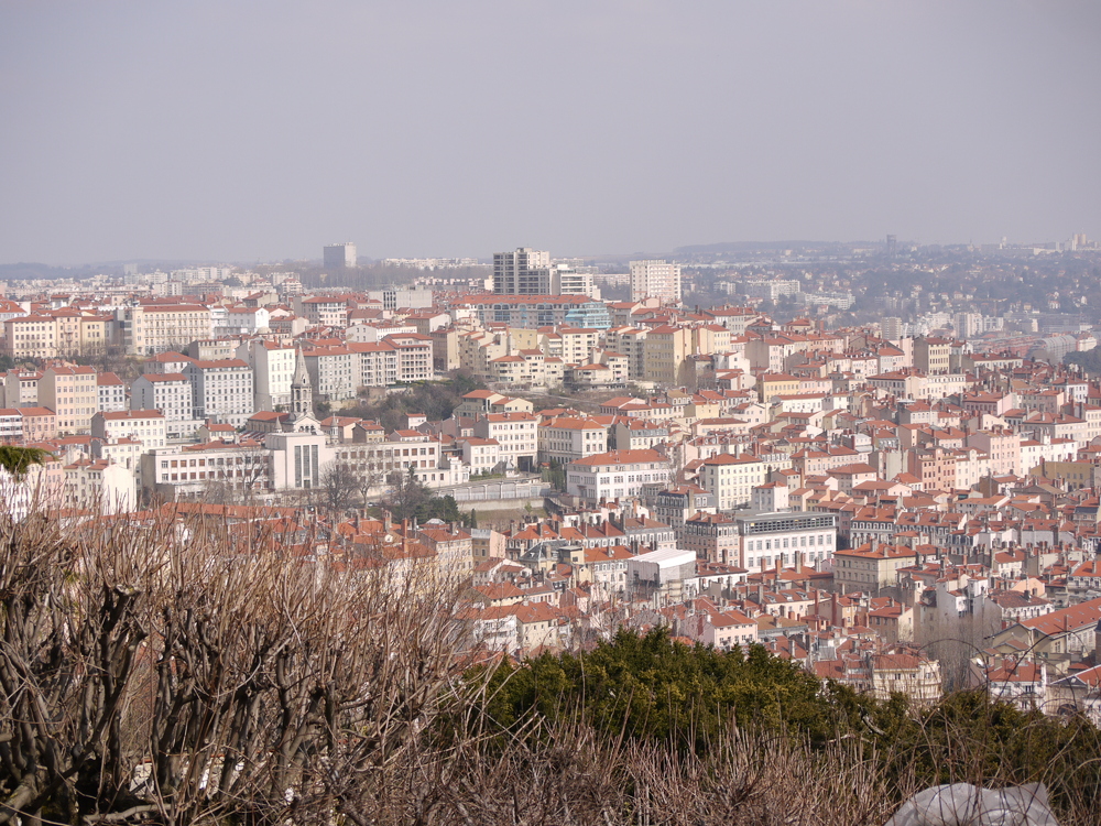 UN  PETIT TOUR  A  LYON