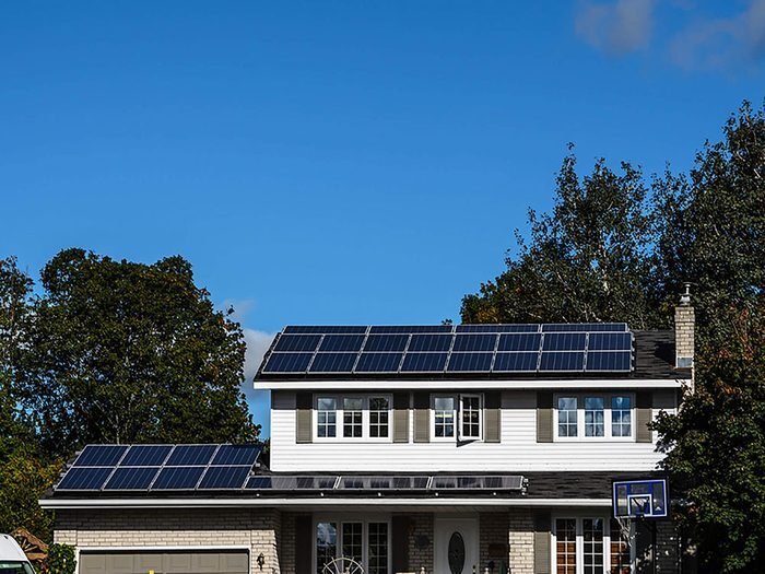 Comment augmenter la valeur de sa maison: pensez à ajouter des panneaux solaires.